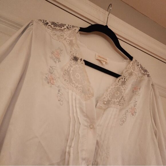 Vintage Barbizon white lace trim nightgown - Picture 2 of 5